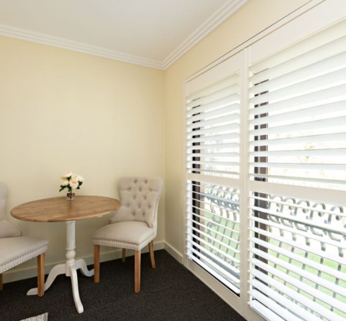 2021_Lincoln-Downs-Resort_rooms-King-Spa-Suite1-1