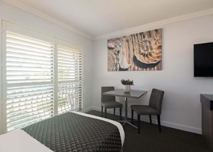 2021_Lincoln-Downs-Resort_rooms-Superior-Queen2