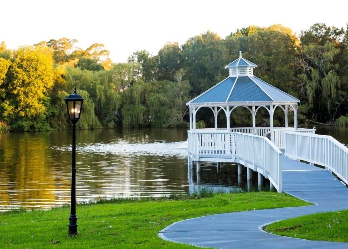 Lincoln-Downs-Website-Header-1